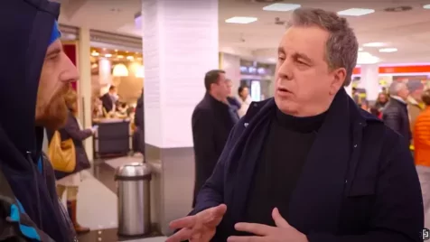 Felszántotta az internetet Friderikusz új műsora, a Reptéri történetek