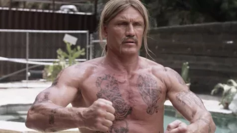 Dolph Lundgren majdnem olyan kemény, mint a műbajusza!