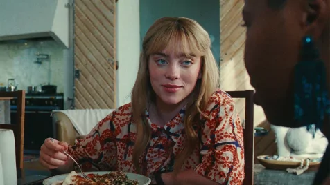 Ijesztő szektavezér lett Billie Eilish-ből