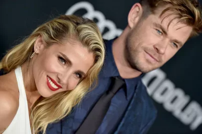Kiakasztotta a rajongókat Chris Hemsworth és felesége egy tortás incidenssel