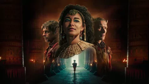 A Netflix „fekete Kleopátrájának” rendezője is reagált a sorozatot ért vádakra
