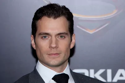 Fontos fejleményt osztott meg Henry Cavill a sérüléséről, ami miatt késik a Hegylakó forgatása