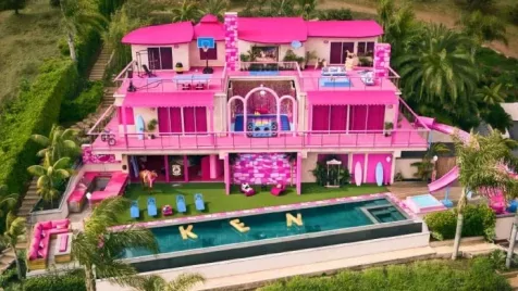 Be lehet költözni Barbie álomházába