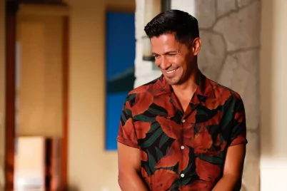 Higgins, Hawaii és az ikonikus ing – Ilyen volt Magnum: akkor és most