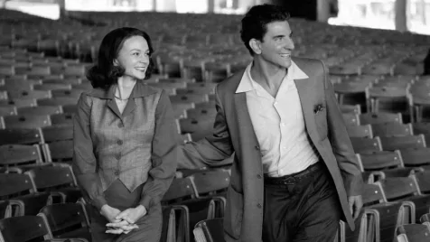 Megtörte a csendet Bradley Cooper a műorrbotrány ügyében