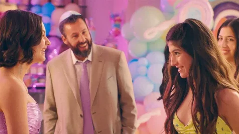 Adam Sandler forgatott a lányainak egy korrekt vígjátékot