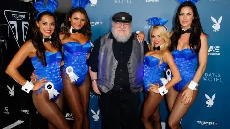 A Trónok harca írója beperelte a ChatGPT fejlesztőit