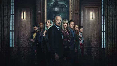Poe csak egy divatos kényszerzubbony a Netflix új horrorsorozatán