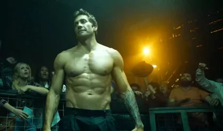 4 ok, amiért a kipattintott Jake Gyllenhaal új Országúti diszkója csalódás lehet