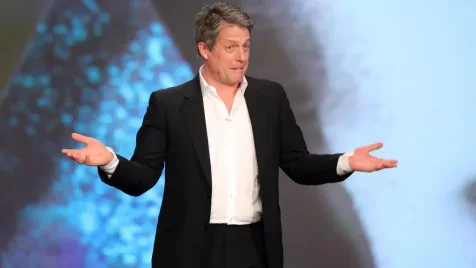 Fény derült a nagy titokra: Hugh Grant maga írja a filmbéli jeleneteit
