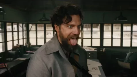 Guy Ritchie új filmjében Henry Cavill a nácik ellen harcol – ELŐZETES