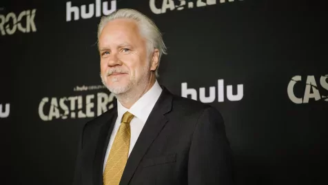 Tim Robbins kiakadt a konteósokon, akik szerint Trump maga szervezte meg a merényletet