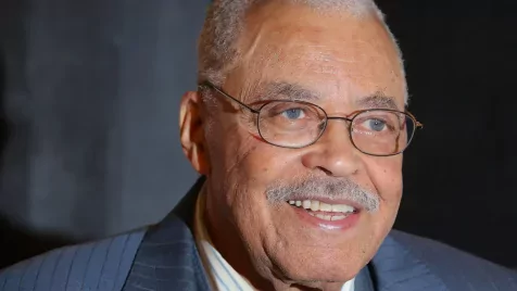 93 éves korában elhunyt Darth Vader hangja, James Earl Jones