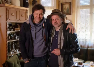 Ördög Nóra, Stohl András és Liptai Claudia is megszólal az alkoholhoz fűződő viszonyáról Till Attila videósorozatában