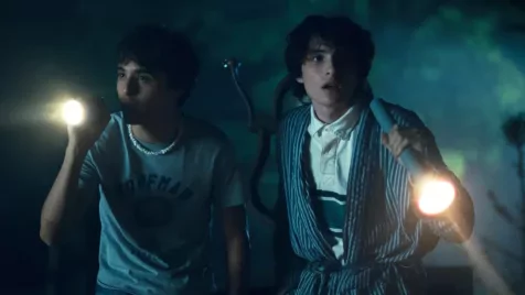 80-as éveket idéző horrort rendezett a Stranger Things sztárja - itt a trailer!