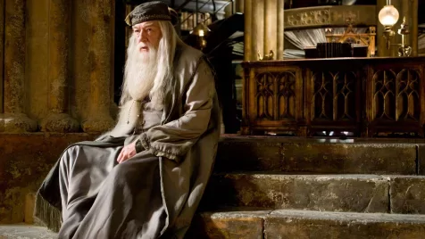 Itt a bejelentés: ez a színész kapta meg Dumbledore szerepét a készülő Harry Potter-sorozatban
