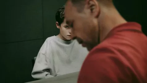 Annyira ne essünk hasra a Netflix új krimijétől, de egy kicsit azért lehet