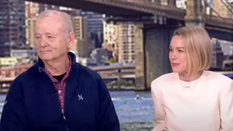 Bill Murray megint vállalhatatlanul viselkedett: váratlanul szájon csókolta Naomi Wattsot
