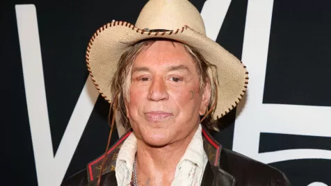 Mickey Rourke ismét kiverte a biztosítékot a nézőknél a brit valóságshow-ban 