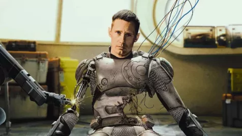 Sci-fi-komédia készült az embereket utáló androidról - TRAILER