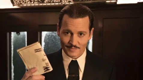 Ősz hajjal tűnt fel: Johnny Depp szinte felismerhetetlen legújabb fotóján 