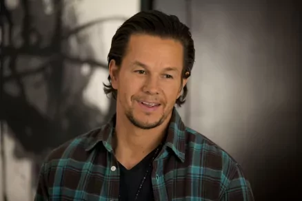 Mark Wahlberg teljesen felismerhetetlen lett az új filmje kedvéért - FOTÓ!
