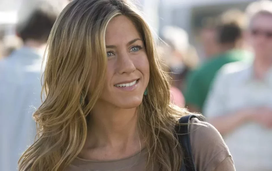 A kapun áttörve behajtott egy idegen Jennifer Aniston villájához: itt vannak a részletek 