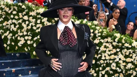 Rihanna az idei Met-gálán jelentette be, hogy a harmadik gyermekével várandós - FOTÓK! 