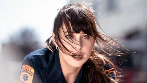 Dakota Johnson elárulta, mit üzent neki Sandra Bullock, miután Arany Málnát nyert