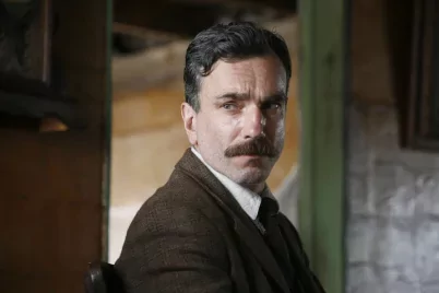 8 év visszavonulás után visszatér Daniel Day-Lewis: íme az új film előzetese 