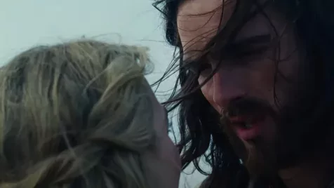 Erotikus trailerrel csábítja a nézőket az új Üvöltő szelek: Margot Robbie és Jacob Elordi közt csak úgy izzik a levegő