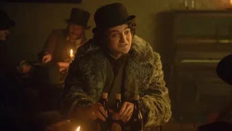 Imádják a rajongók a Netflix új kosztümös drámáját – a Trónok harca legutáltabb karaktere is feltűnik benne 