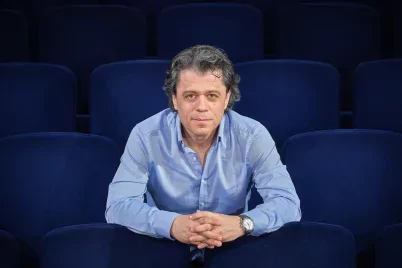 „Az Agymenők poénjait szinte kívülről fújom” – Crespo Rodrigo filmet, színházat, könyvet ajánl