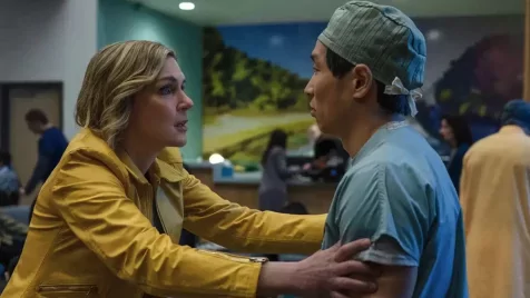 Imádja a közönség és a kritika a Breaking Bad készítőjének új, vitaindító sci-fijét