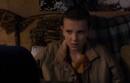 Millie Bobby Brown megtörte a csendet a zaklatási botrány után: ilyen a viszonyuk David Harbourrel 