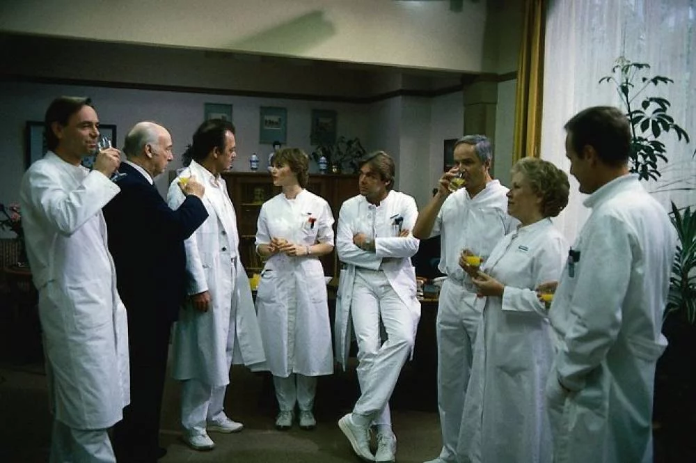 A klinika || A vallomás