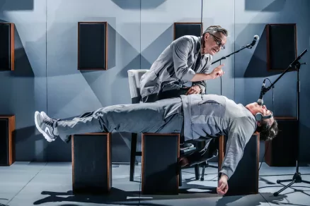 9 színházi előadás, amelyet megnézhetsz otthon az ünnepek alatt