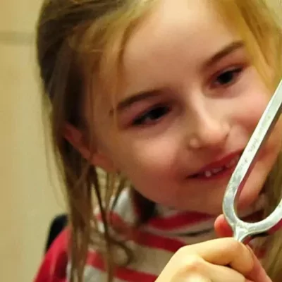 Zenebona - Ne csak hallgasd! 