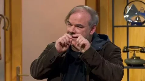 Kálloy Molnár Péter egyik utolsó tévés szereplésével jön szombaton a Kincsvadászok VIP