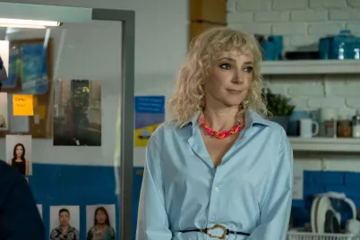 Jön A renitens tévépremierje