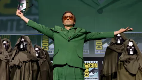 Valentin-napi üzenet: Robert Downey Jr. új Doctor Doom-képekkel hergeli a Marvel-rajongókat