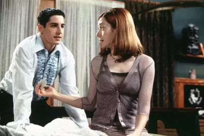 Az Amerikai pite sztárja elárulta, hogy a meggyalázott sütis jelenet ellenére miért nem lett a film 18-as karikás 