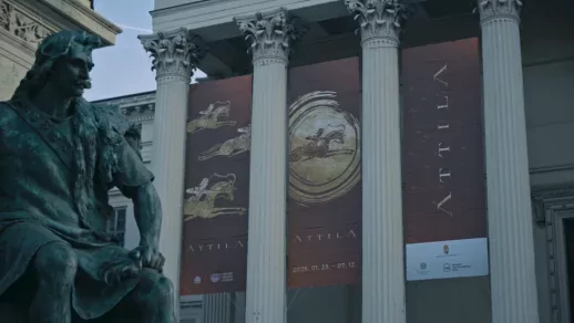 A hatalmas érdeklődés miatt április 1-től már reggel 9.00 órától látogatható az Attila-kiállítás!