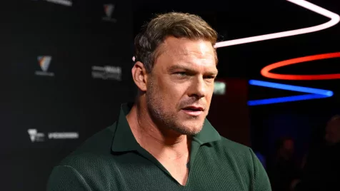 Erre senki nem számított: elképesztő videó kering a Reacher sztárjáról a neten 