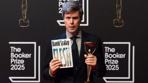 Szembetűnő hasonlóságokat szúrtak ki az olvasók David Szalay Booker-díjas regénye és egy Kubrick-film között