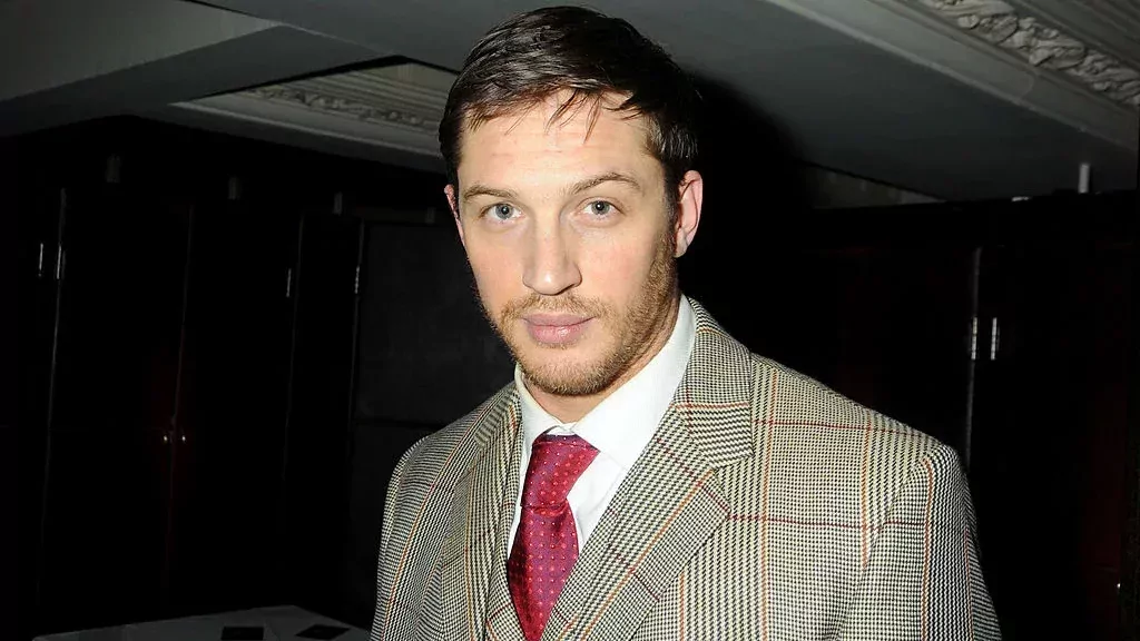 Azta! Meglepő felvétel került elő a fiatal Tom Hardyról 