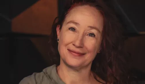 „A gyermeki lényem szereti a jó kosztümös sorozatokat” – Bíró Kriszta színésznő sorozatokat, színházat, kiállítást és könyveket ajánl