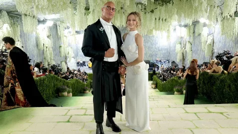 Dwayne Johnson elmondta, hogy miért volt rajta szoknya a Met-gálán