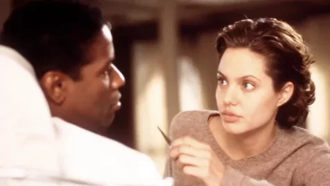 A forgatókönyv, ami halálra rémítette Angelina Jolie-t: 9 kulisszatitok A csontemberről