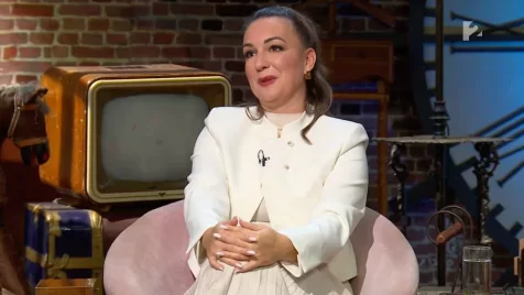 Ritkán látunk ilyet: értékes ékszer okozott hatalmas licitháborút a Kincsvadászokban